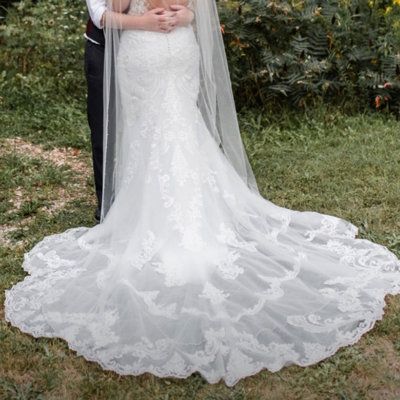 Essence of Australia D2771 Size 14 with Removable Overskirt - Picture 2 of 14